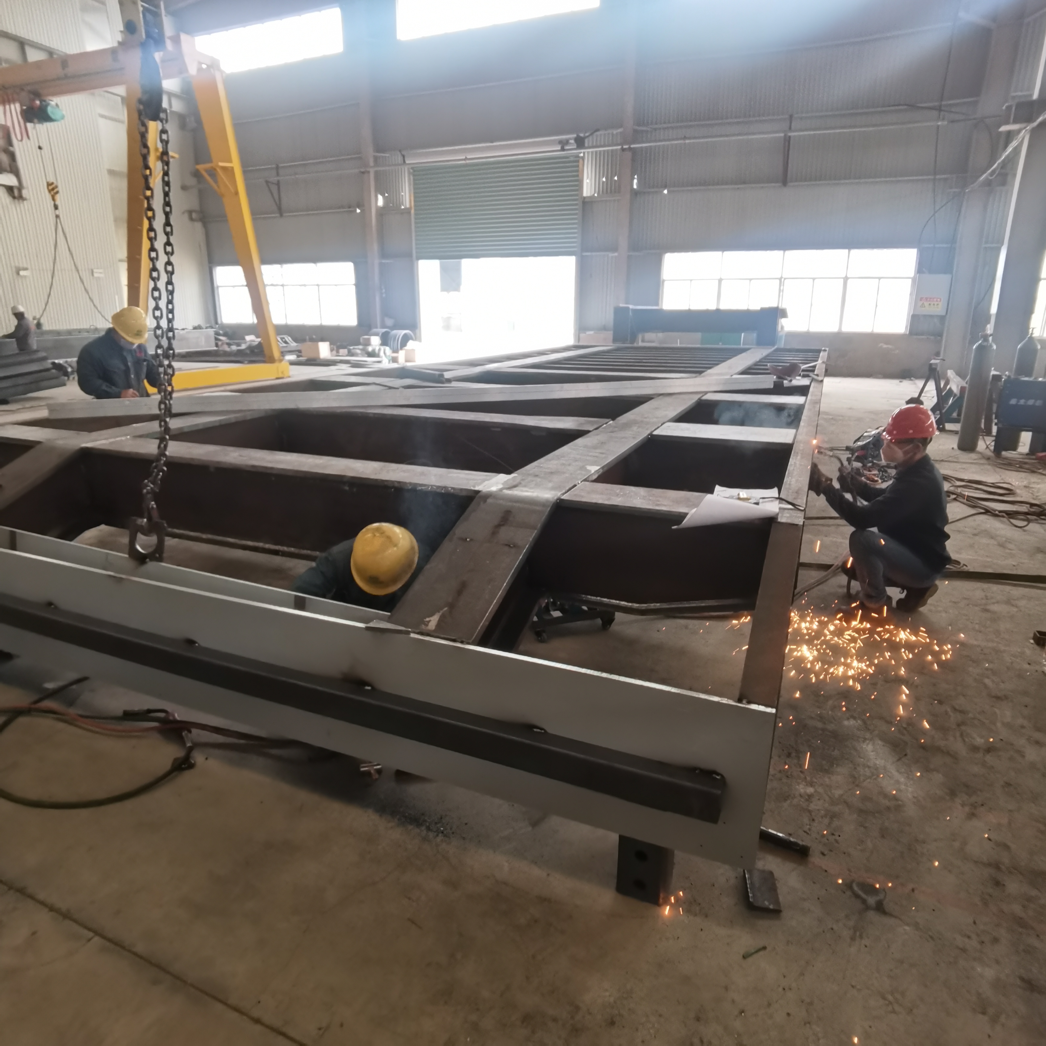 Heavy Duty Lowbed Semi trailer is under fabrication for Africa Country Customer