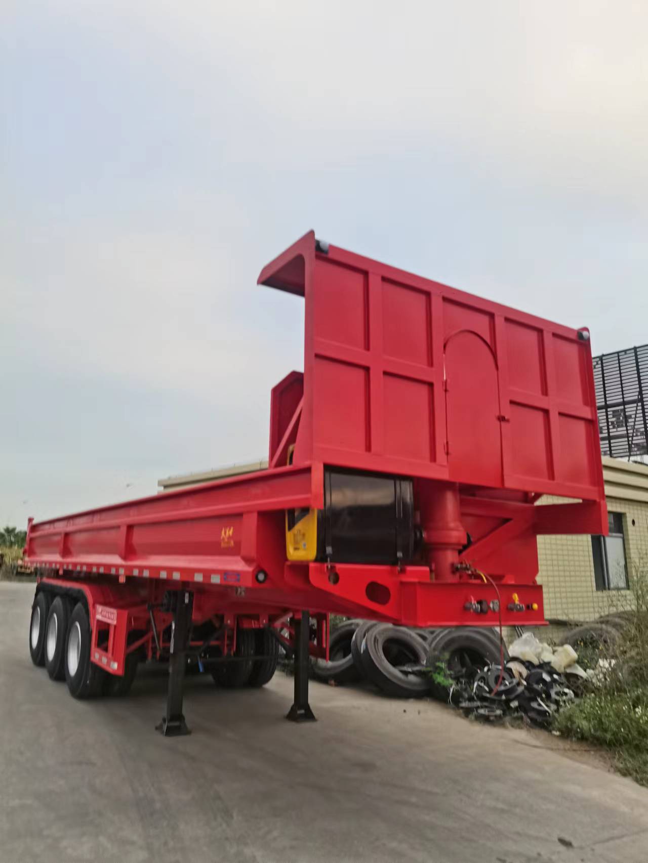 Heavy Duty U Shape Body Dump Semi Trailers with 60-80 tonners