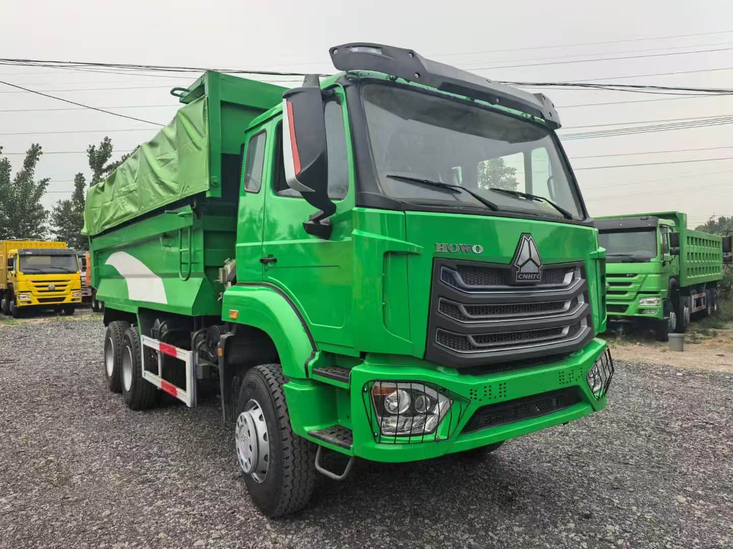 ລົດບັນທຸກ Sinotruk Howo Humpcks